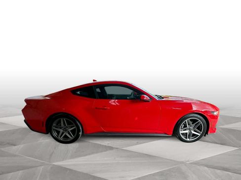 Used 2024 Ford Mustang Coupe RWD image 9