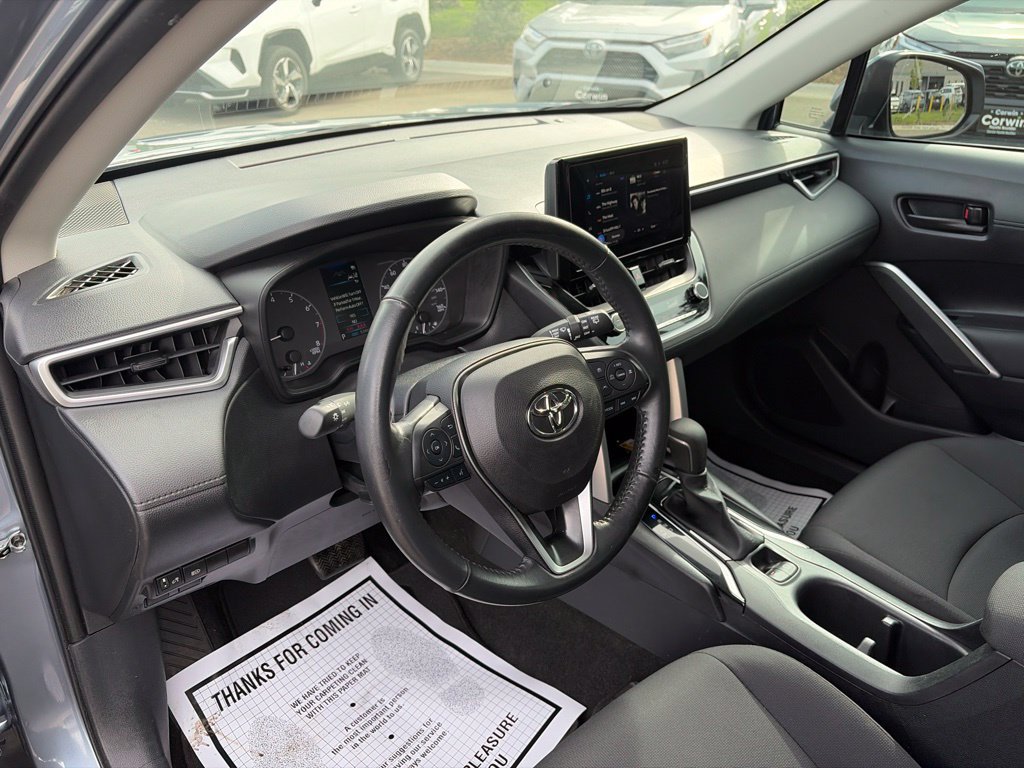 Used 2023 Toyota Corolla Cross LE FWD image 24