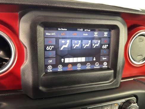 Used 2019 Jeep Wrangler Rubicon AWD/4WD image 34