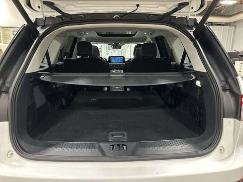 Used 2025 Lincoln Aviator Reserve w/ Luxury Package RWD image 22
