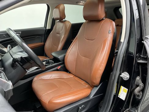 Used 2017 Ford Edge Titanium w/ Equipment Group 301A AWD/4WD image 12
