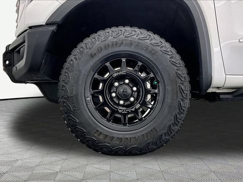 Used 2023 GMC Sierra 1500 AT4X w/ AT4X AEV Edition AWD/4WD image 9
