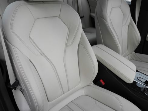 Certified 2023 BMW 540i w/ Executive Package image 14