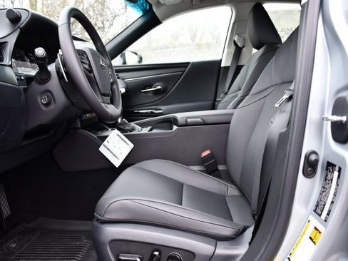 New 2025 Lexus ES 350 w/ Premium Package image 12