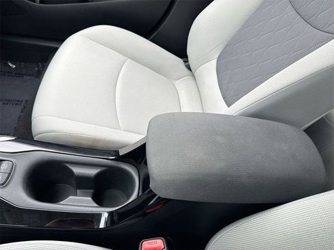 Used 2022 Toyota Corolla LE image 21