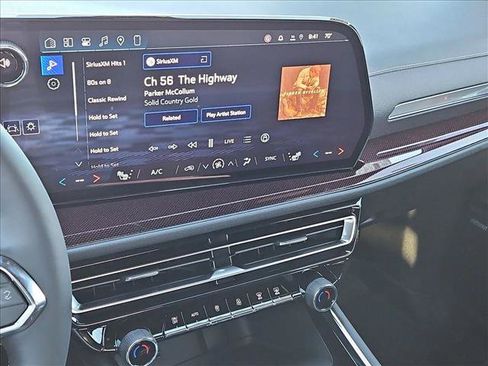 New 2026 Chevrolet Traverse Z71 w/ Enhanced Driving Package image 12