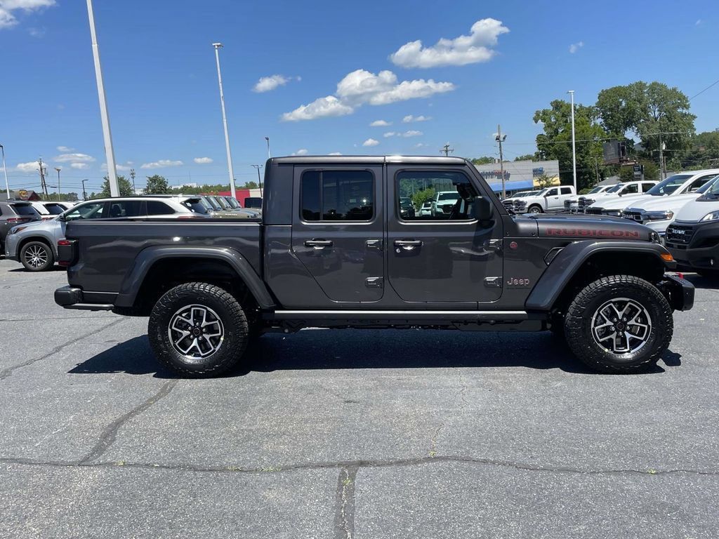 New 2026 Jeep Gladiator Rubicon AWD/4WD image 9