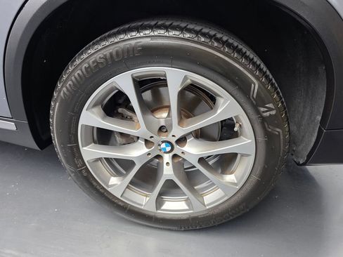 Used 2024 BMW X5 xDrive40i w/ Parking Assistance Package AWD/4WD image 18