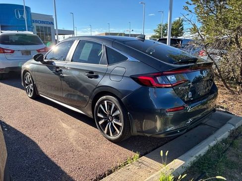 Used 2024 Honda Civic EX-L image 3