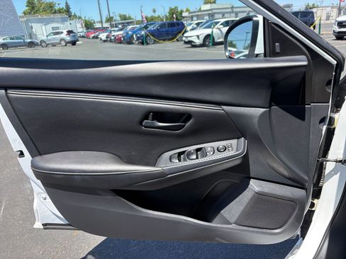 Used 2025 Nissan Sentra S FWD image 18