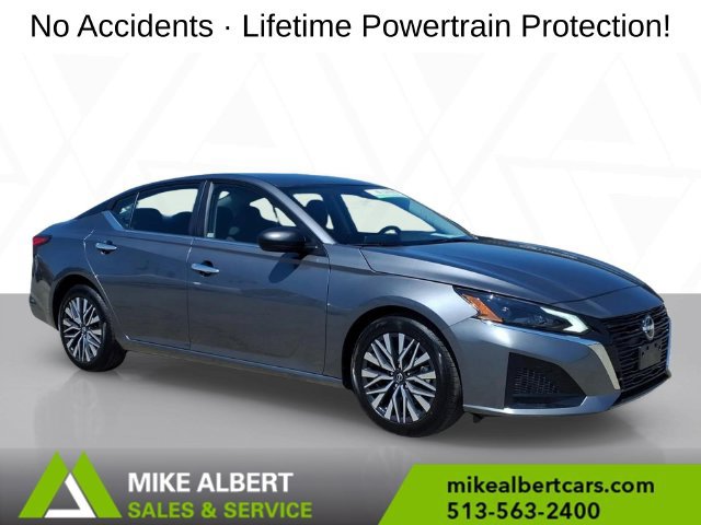 Used 2024 Nissan Altima 2.5 SV FWD image 1