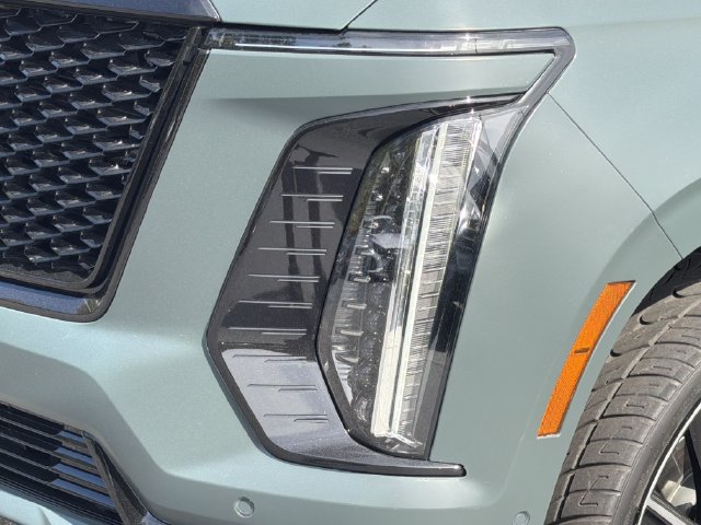 Used 2025 Cadillac Escalade Sport RWD image 11