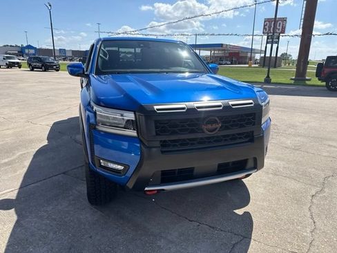 Used 2025 Nissan Frontier PRO-4X AWD/4WD image 6