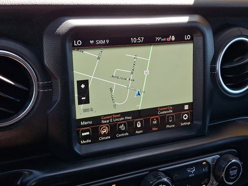 Used 2022 Jeep Wrangler Unlimited Sahara w/ Cold Weather Group AWD/4WD image 18