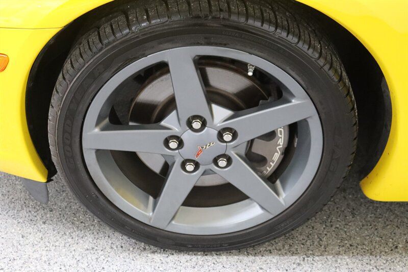 Used 2007 Chevrolet Corvette Convertible RWD image 22