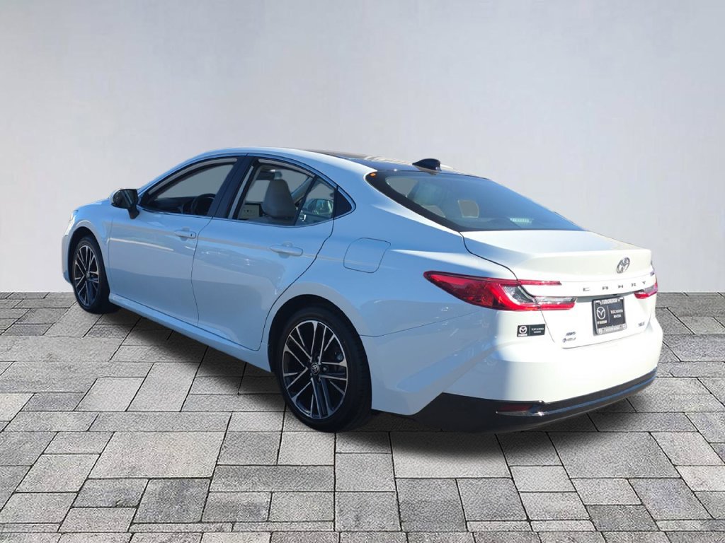 Used 2025 Toyota Camry XLE w/ Premium Package AWD/4WD image 5