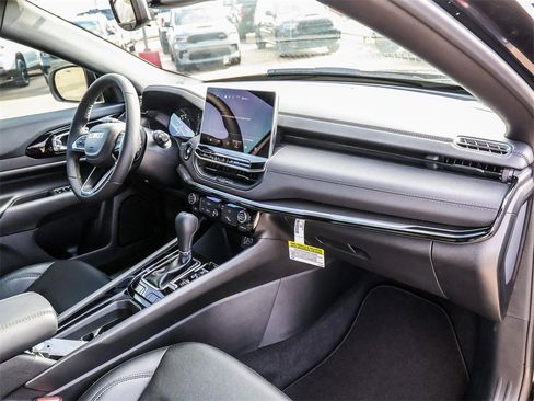 New 2026 Jeep Compass Latitude image 14