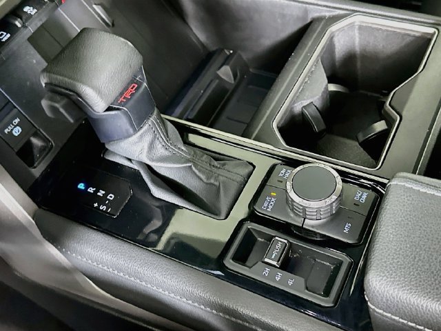 Used 2026 Toyota Tundra Limited w/ TRD Off-Road Package AWD/4WD image 19