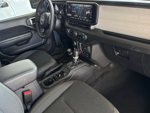 Used 2025 Jeep Wrangler Unlimited Sport S 4xe AWD/4WD image 19