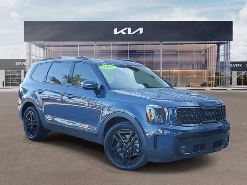 Certified 2025 Kia Telluride SX Prestige X-Line AWD/4WD image 1