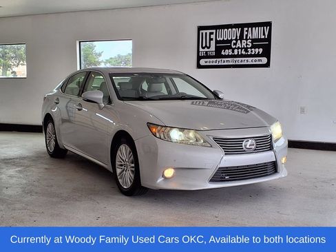 Used 2013 Lexus ES 350 w/ Luxury Pkg FWD image 1