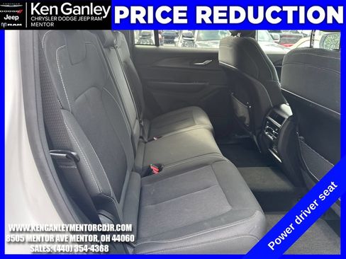 Certified 2025 Jeep Grand Cherokee Laredo AWD/4WD image 25