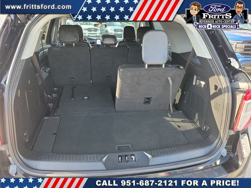 Certified 2023 Ford Explorer XLT w/ Equipment Group 202A RWD image 17