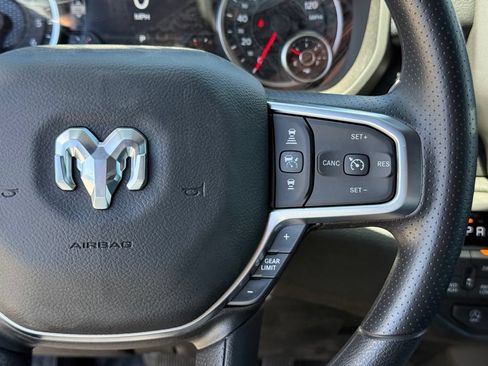 New 2026 RAM 1500 Express AWD/4WD image 16
