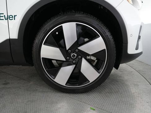 Used 2023 Volvo C40 P8 Recharge Ultimate AWD/4WD image 20