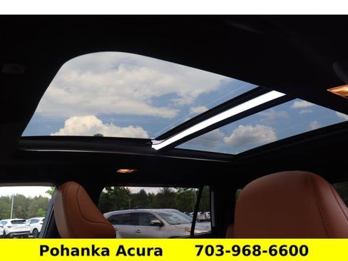Used 2025 Toyota Highlander Platinum AWD/4WD image 25