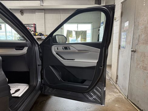 New 2026 Ford Explorer Active AWD/4WD image 27