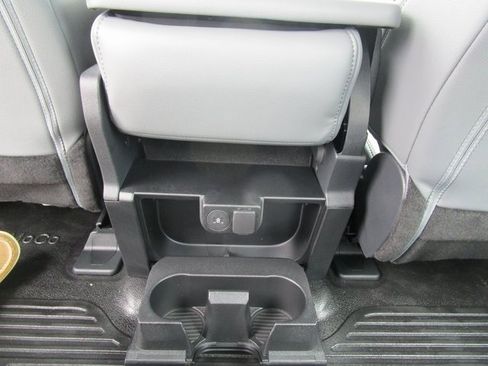 New 2025 Ford F250 XL w/ FX4 Off-Road Package image 17