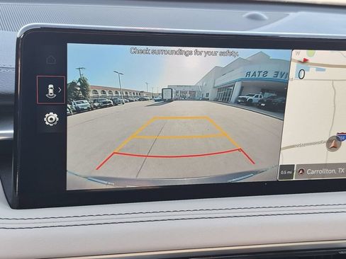 Used 2025 Genesis G70 2.5T RWD image 17