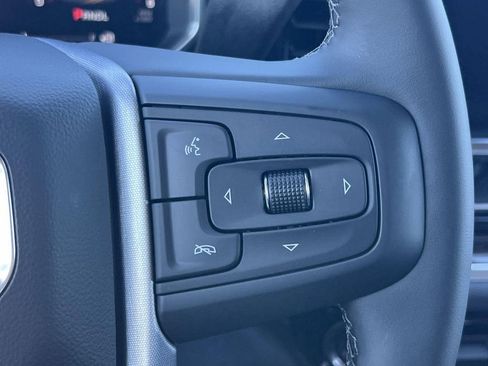 New 2026 GMC Sierra 1500 Elevation w/ LPO, Elevation Black Package AWD/4WD image 14