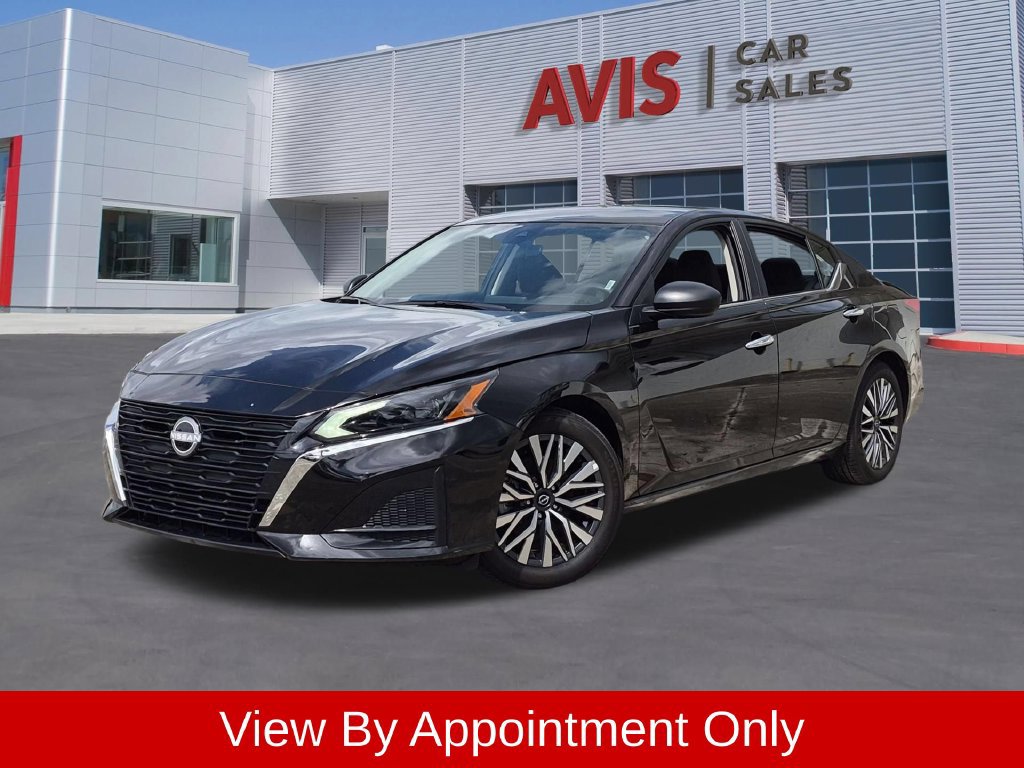 Used 2025 Nissan Altima 2.5 SV FWD image 1