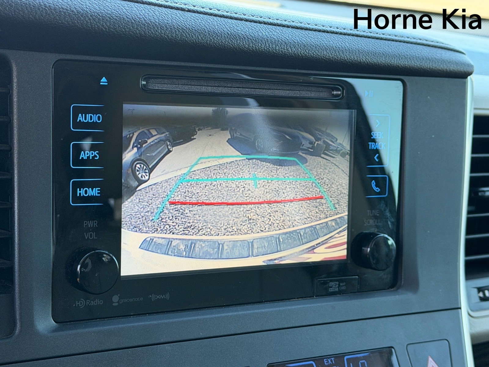 Used 2017 Toyota Sienna XLE w/ XLE Navigation Package FWD image 27