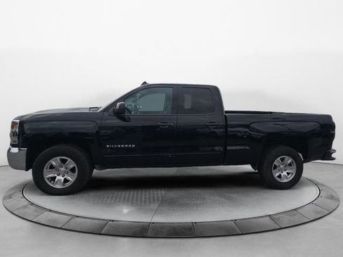 Used 2018 Chevrolet Silverado 1500 LT w/ All Star Edition image 2