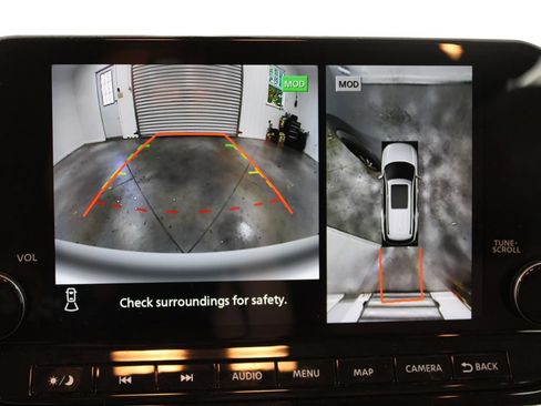Used 2023 Nissan Pathfinder Platinum AWD/4WD image 36