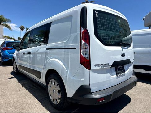 Used 2022 Ford Transit Connect XLT FWD image 3
