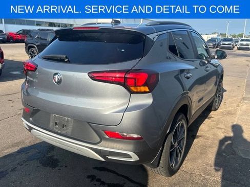 Used 2022 Buick Encore GX Select AWD/4WD image 8