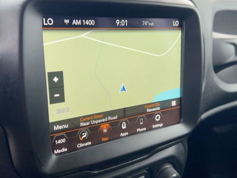 Used 2022 Jeep Renegade Latitude image 24