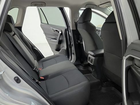 Used 2024 Toyota RAV4 LE AWD/4WD image 10