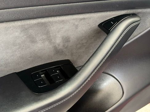 Used 2019 Tesla Model 3 Long Range RWD image 13