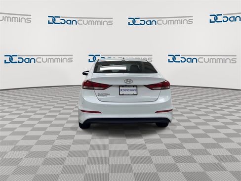 Used 2018 Hyundai Elantra SEL w/ Cargo Package image 7
