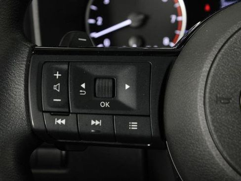 Certified 2023 Nissan Rogue SV FWD image 26