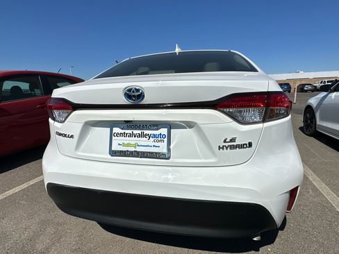 Used 2023 Toyota Corolla LE FWD image 6