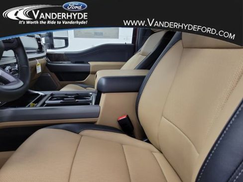 New 2026 Ford F350 Lariat w/ Lariat Premium Package image 20