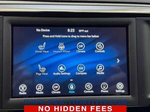Used 2020 Chrysler Pacifica Touring-L FWD image 29