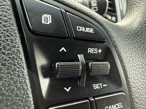 Used 2018 Hyundai Tucson SE image 28