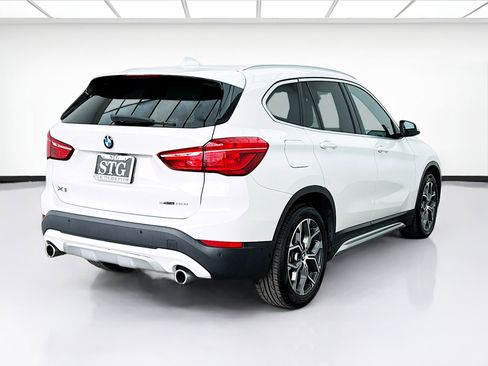 Used 2021 BMW X1 sDrive28i image 4